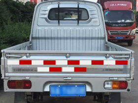 車身反光標(biāo)識應(yīng)用